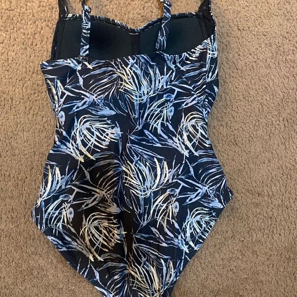 Niptuck swimsuit one piece - Picture 6 of 6